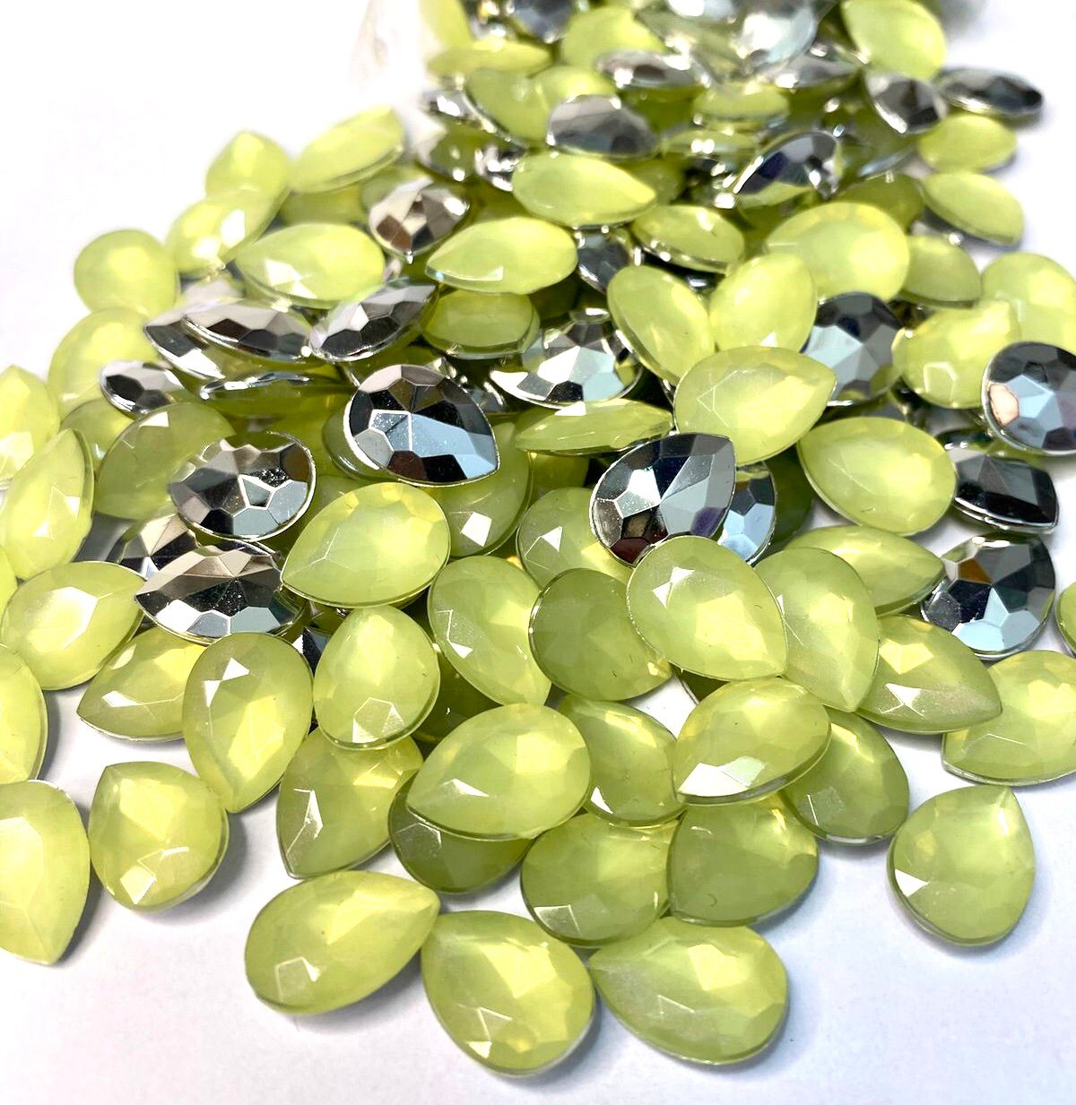 Chaton Gota 10x14 - Opal Verde Lima