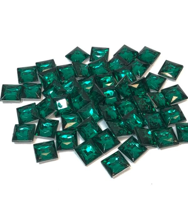 Chaton Carré 10x10 - Esmeralda