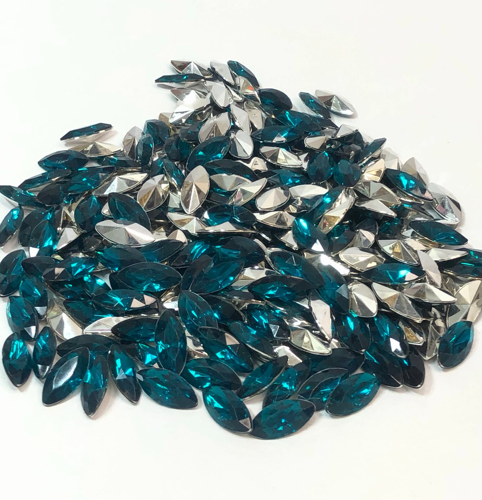 Chaton Navete 7x15 - Blue Zirco