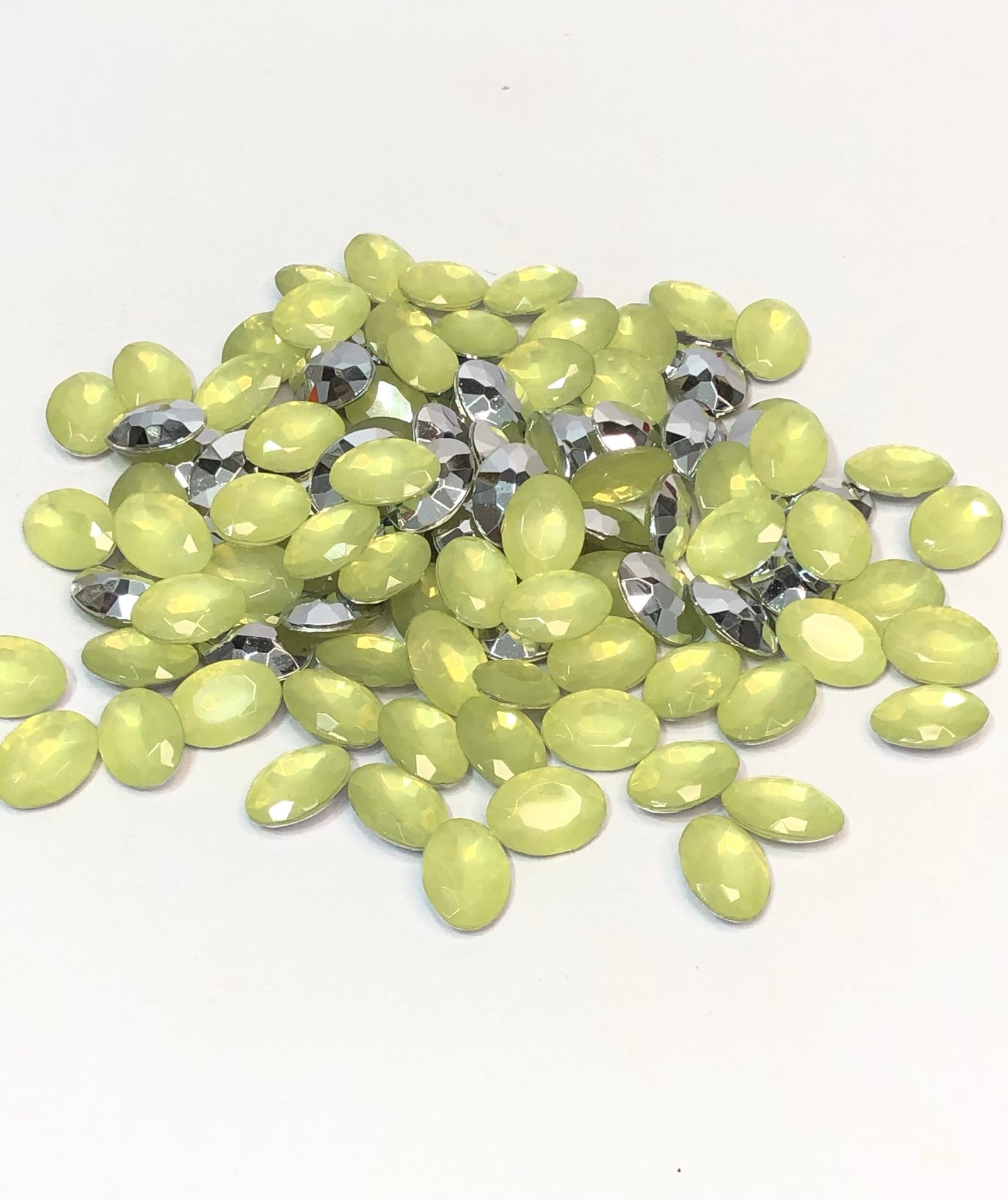 Chaton Oval 10x14 - Opal Verde Lima