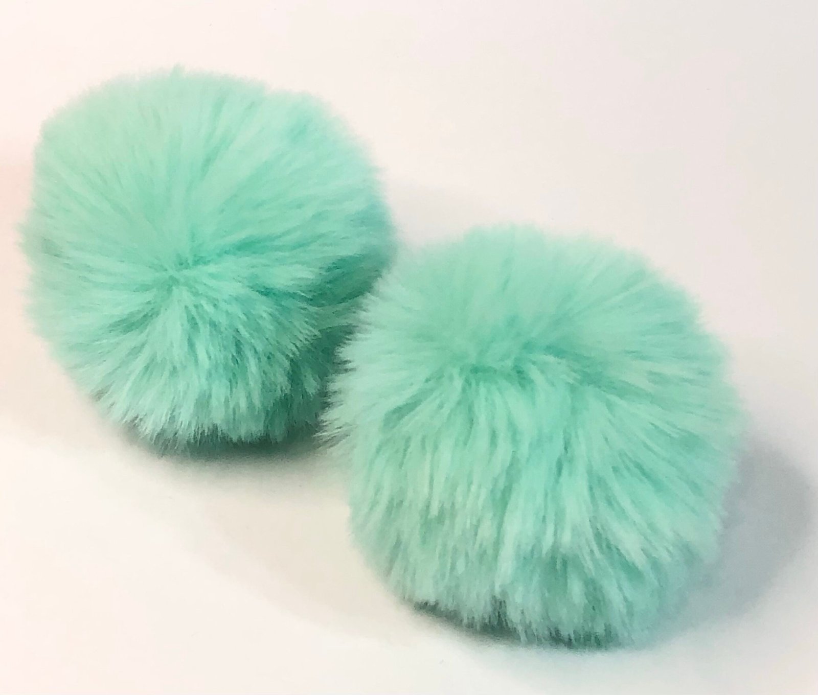 Pompom -Verde Menta Antigo-05mm
02unid
