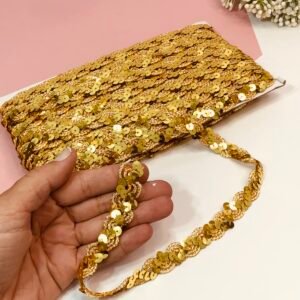 Lantejoula em metro
Dourado