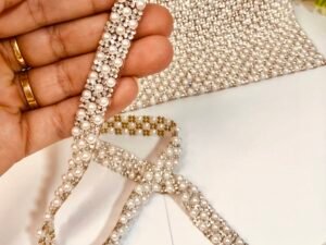 Manta Pérolas e strass
1.2mm x 0,40(fileira)