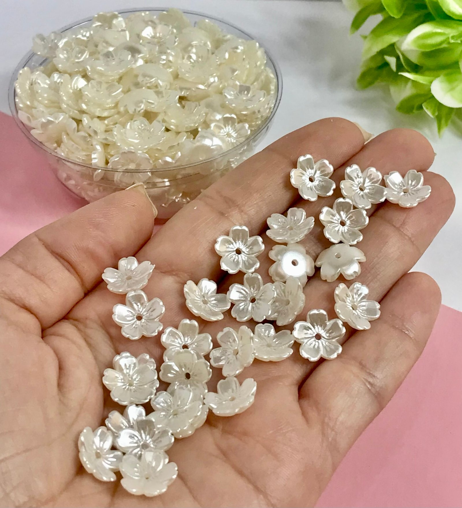 Flor pérola - 12mm - 15gr Aprx 85unid