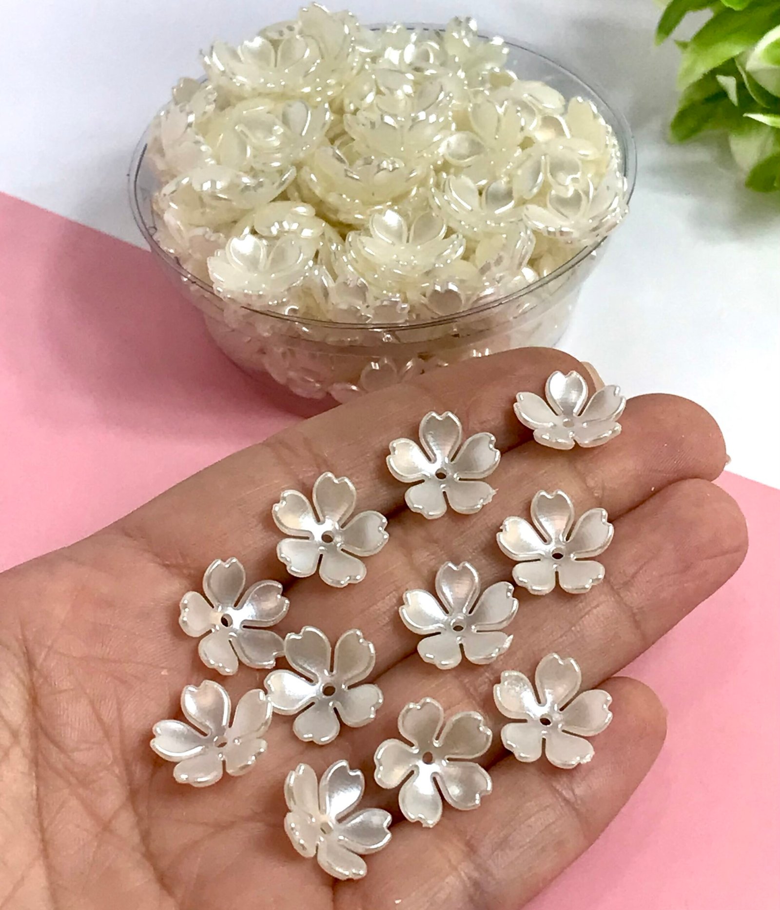 Flor Pérola - 15mm  - 10gr -Aprx 45unid