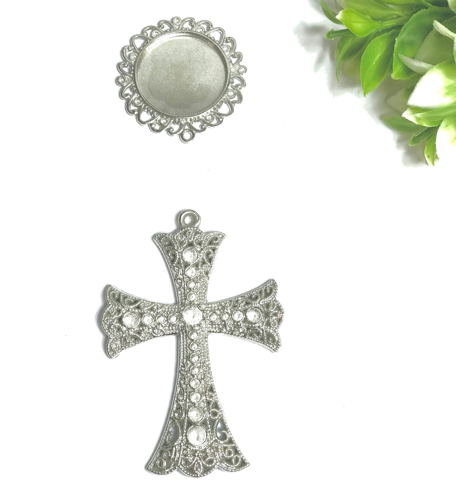 Conjunto Religioso - Cruz / Entremeio