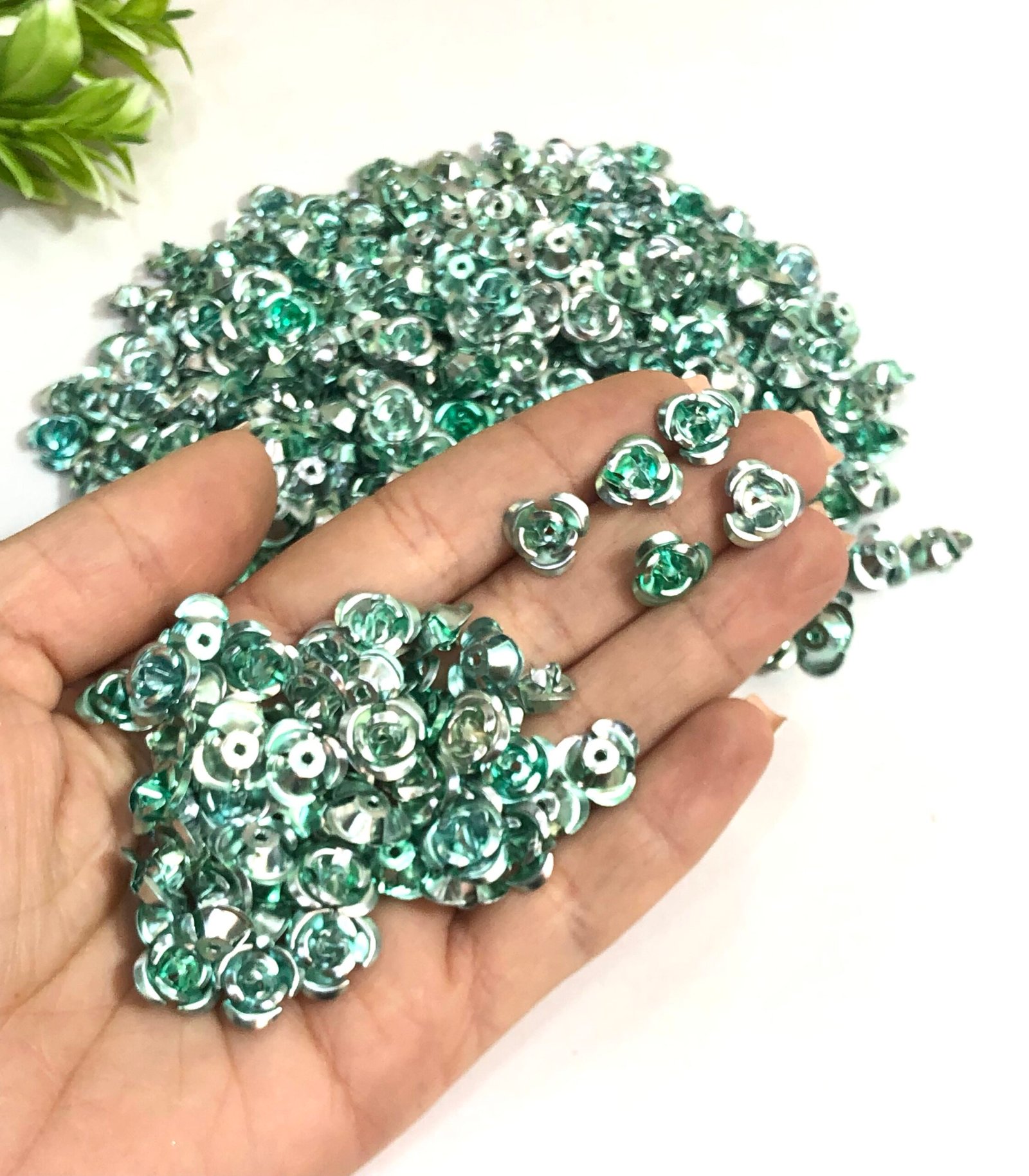 Florzinha alumínio - Verde claro - 10mm - 20unid